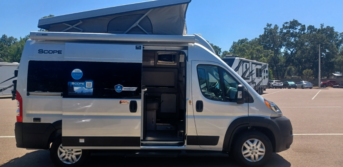 2022 Thor Scope 18A RV cover photo